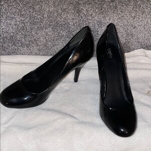 Elegant Black Women's Heels